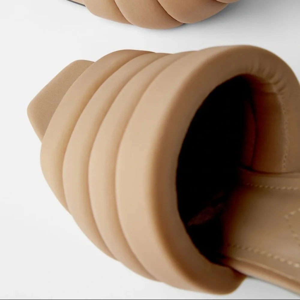 ZARA BEIGE QUILTED SANDALS - Picture 5 of 5